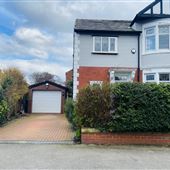 Edwardian Semi Detached Home - Close to Media City UK and Manchester City Centre
