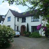 113 cassiobury drive