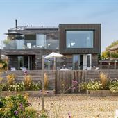 (Curlews) Crab Cottage, 113 East Beach Road, Selsey, Chichester, West Sussex, PO20 0HA