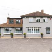 Oak Lodge