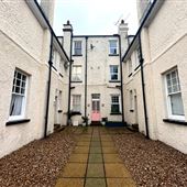 Priscilla: Colurful Edwardian Townhouse