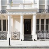 2 Palmeira Court