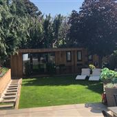 Innisfree - Stylish Open plan Living in the Suburbs